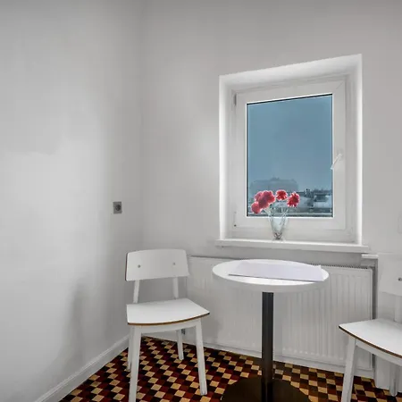 Metro Politechnika 3-bedroom 아파트 *
