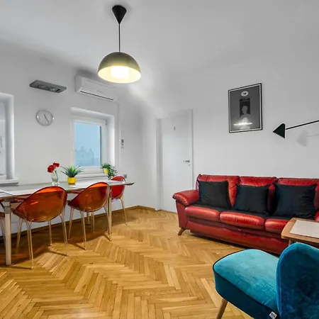 Metro Politechnika 3-bedroom