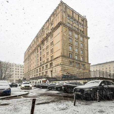 Metro Politechnika 3-bedroom